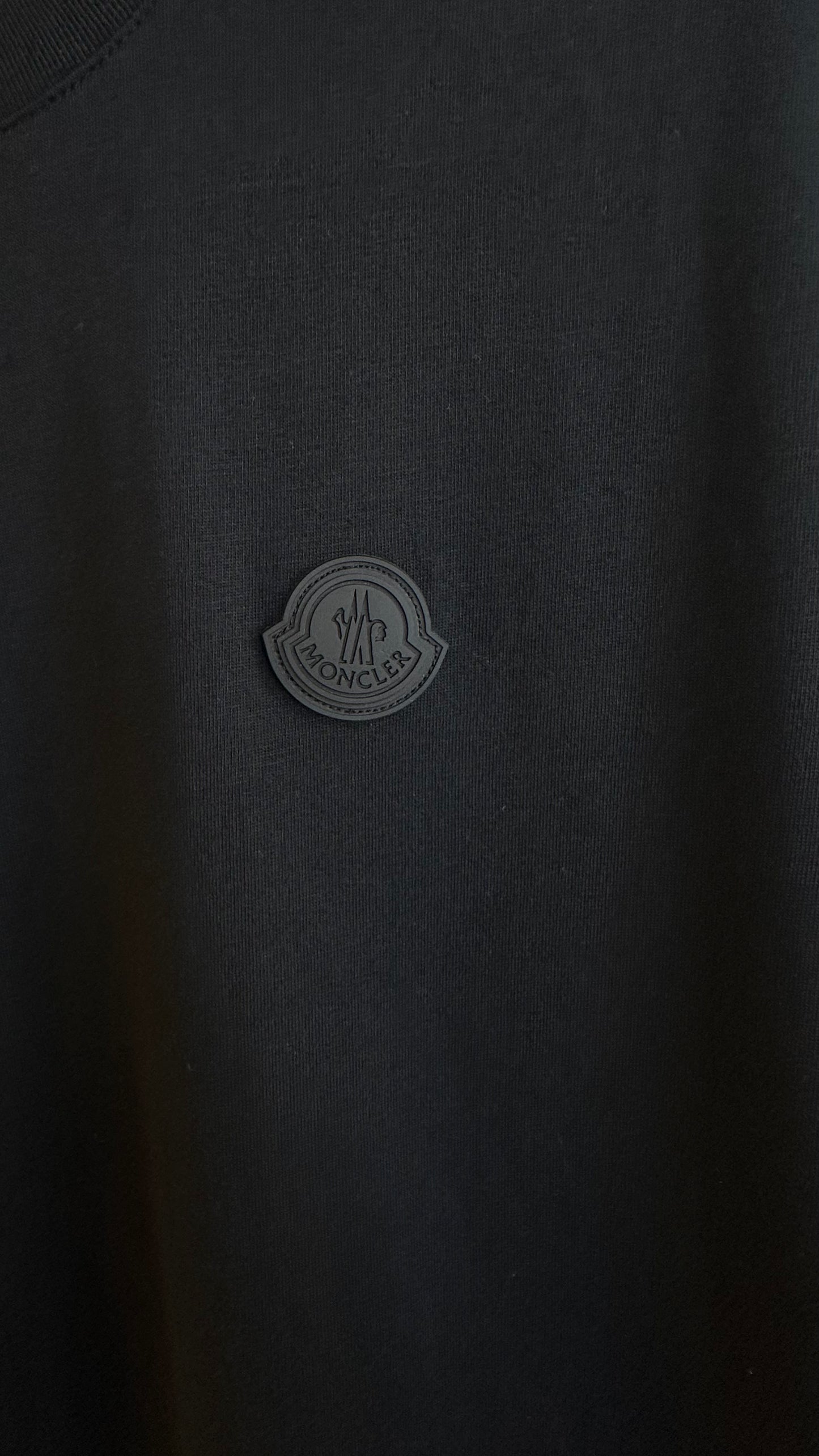 Moncler T-Shirt 780-1