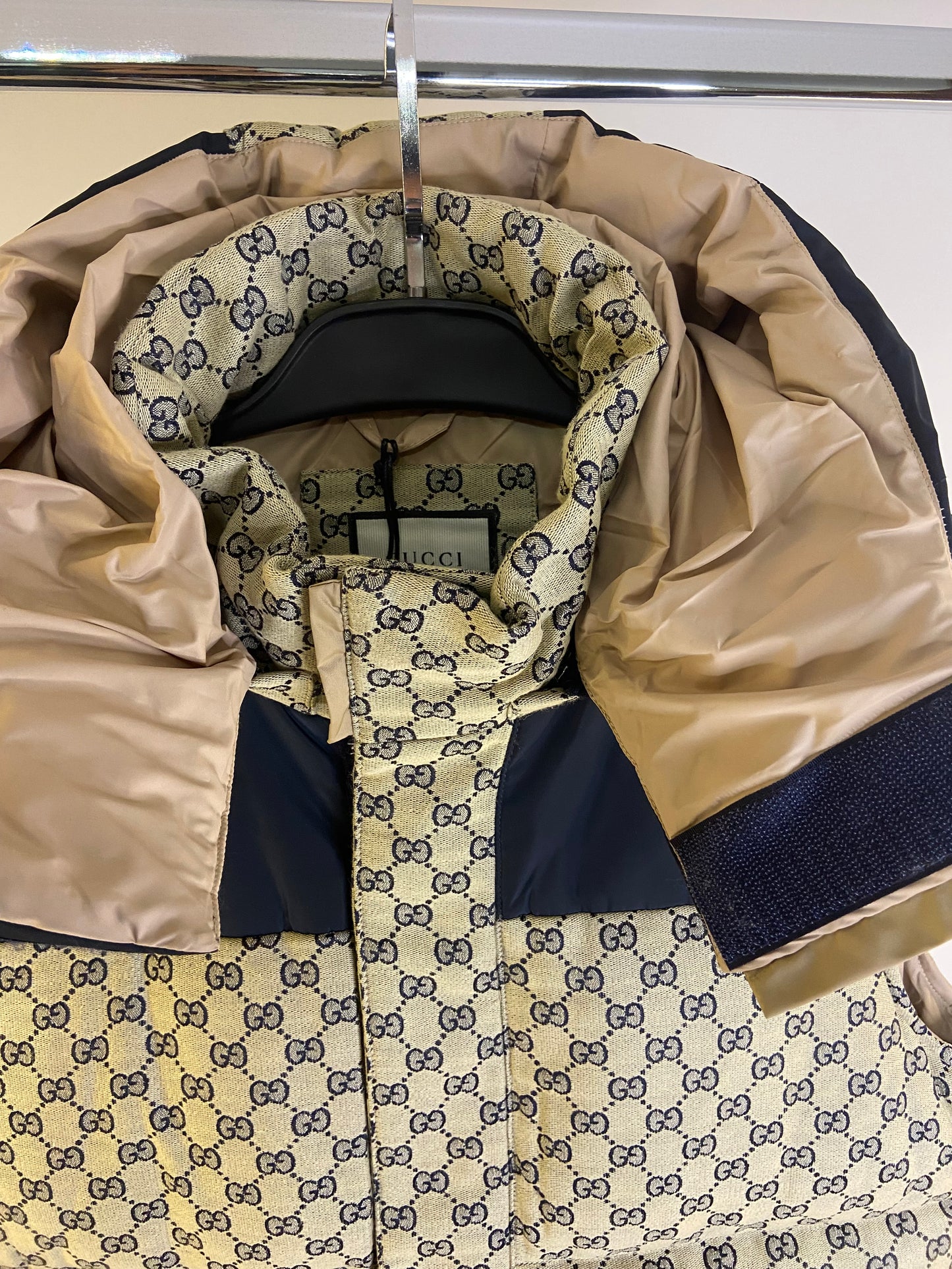 Gucci vest ll