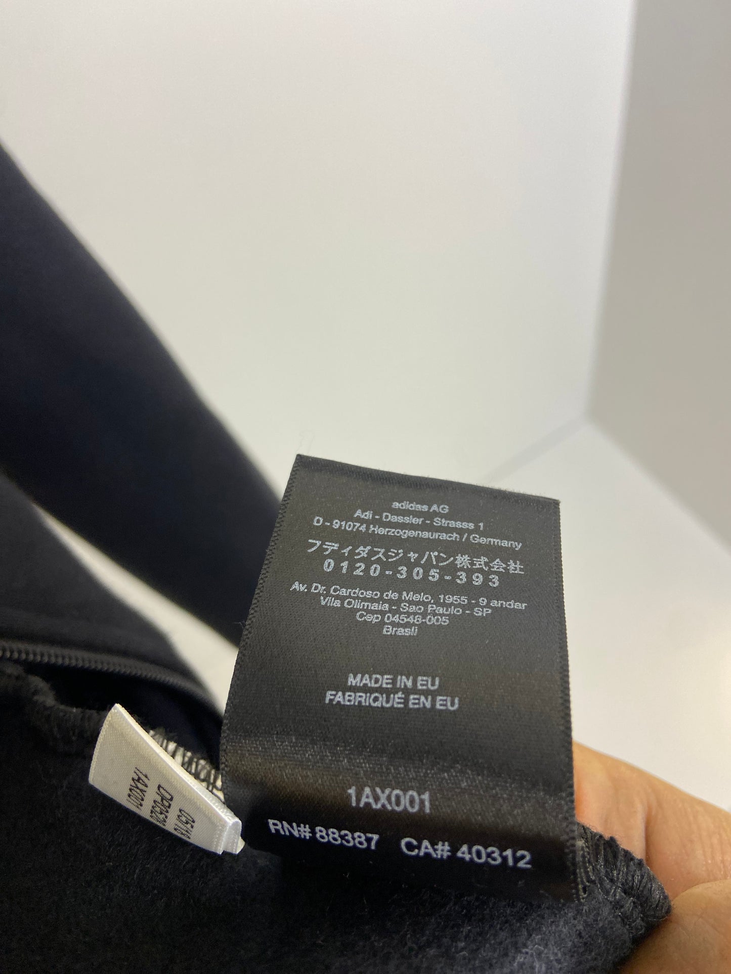 Yohji Yamamoto Y-3 34-1