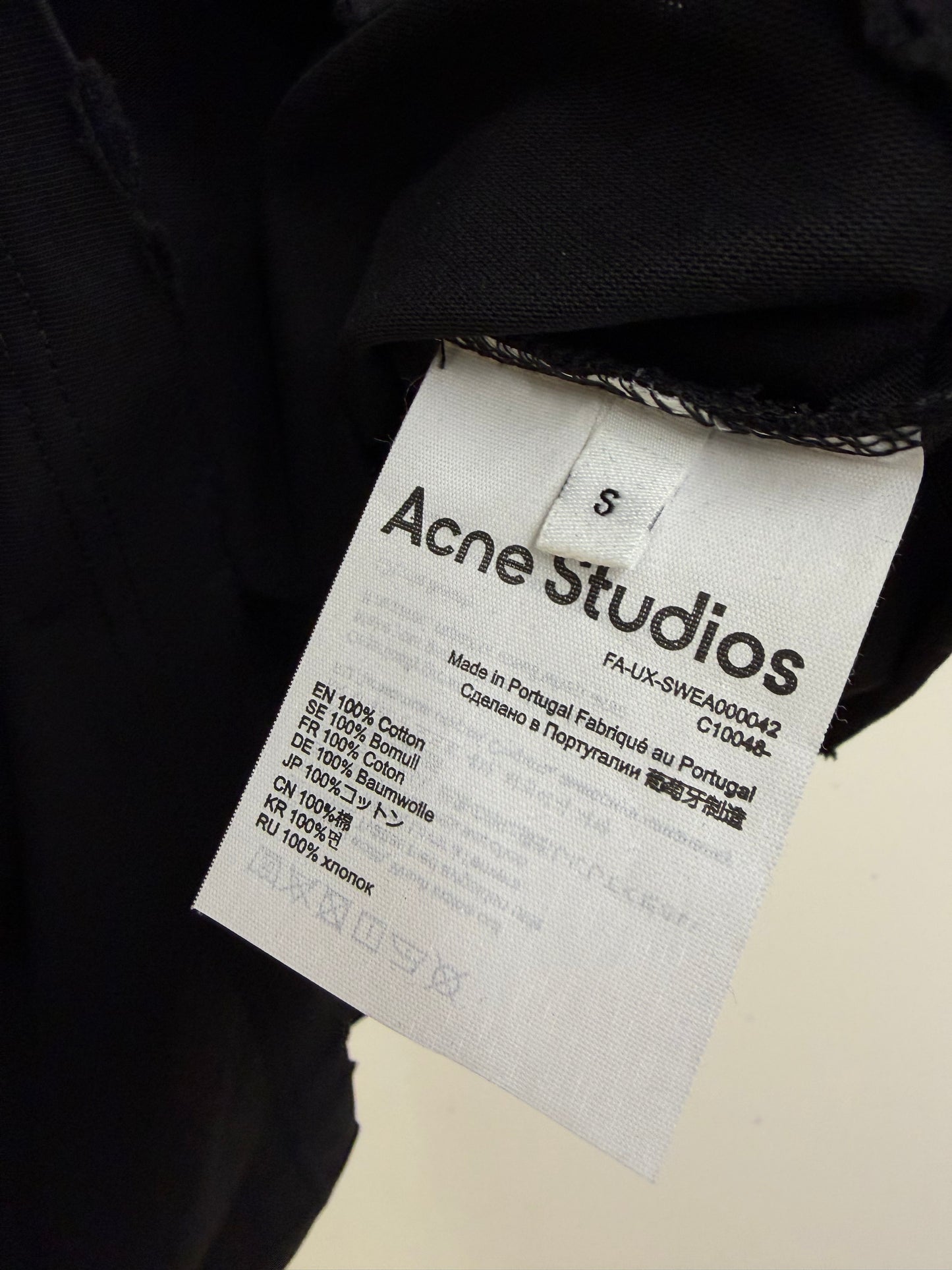 Acne Studios T-shirt 111-29