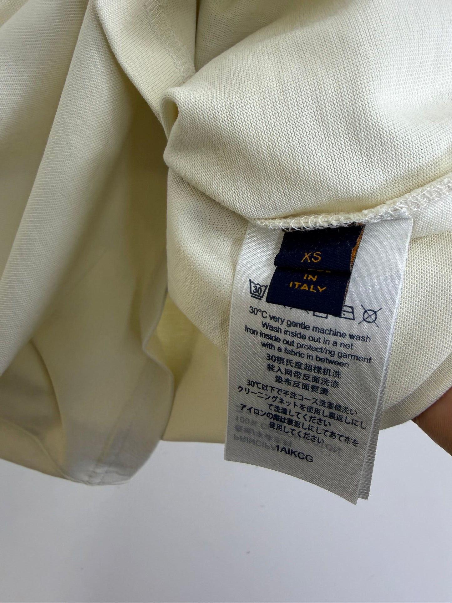 Louis Vuitton T-shirt 111-26